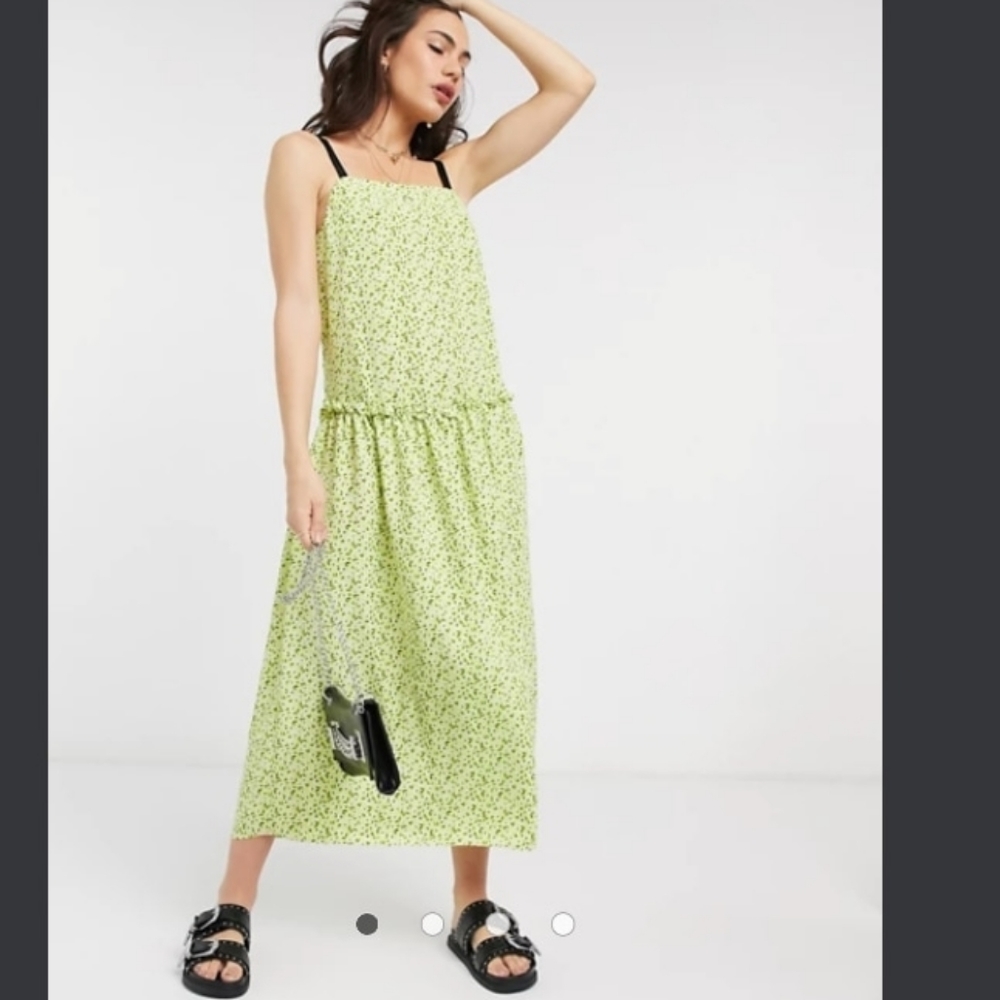 NWOT Midi dress by Topshop